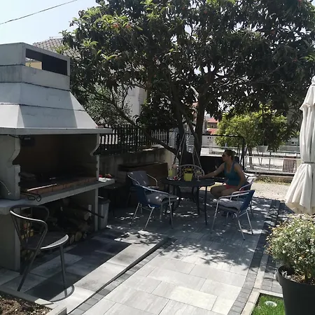Sunflower Apartment *